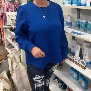 puff sleeve pullover